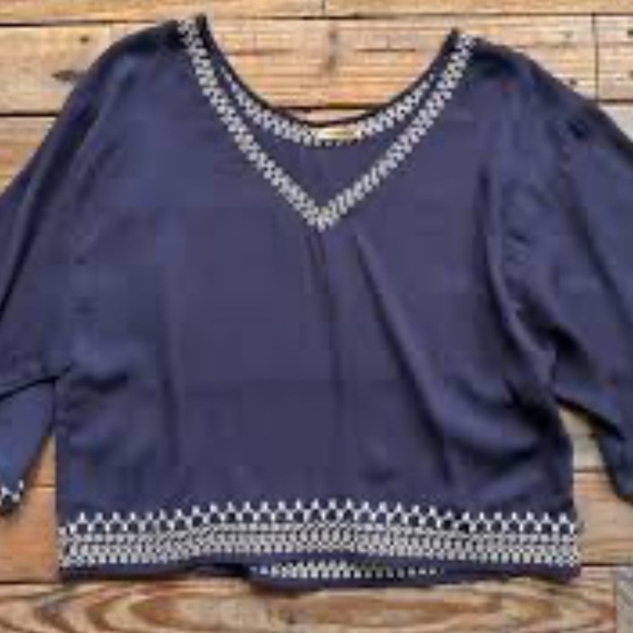 Women’s Navy Blue 3/4 Length Sleeve Crop Top with Cream Embroidery Detail - Picture 11 of 11